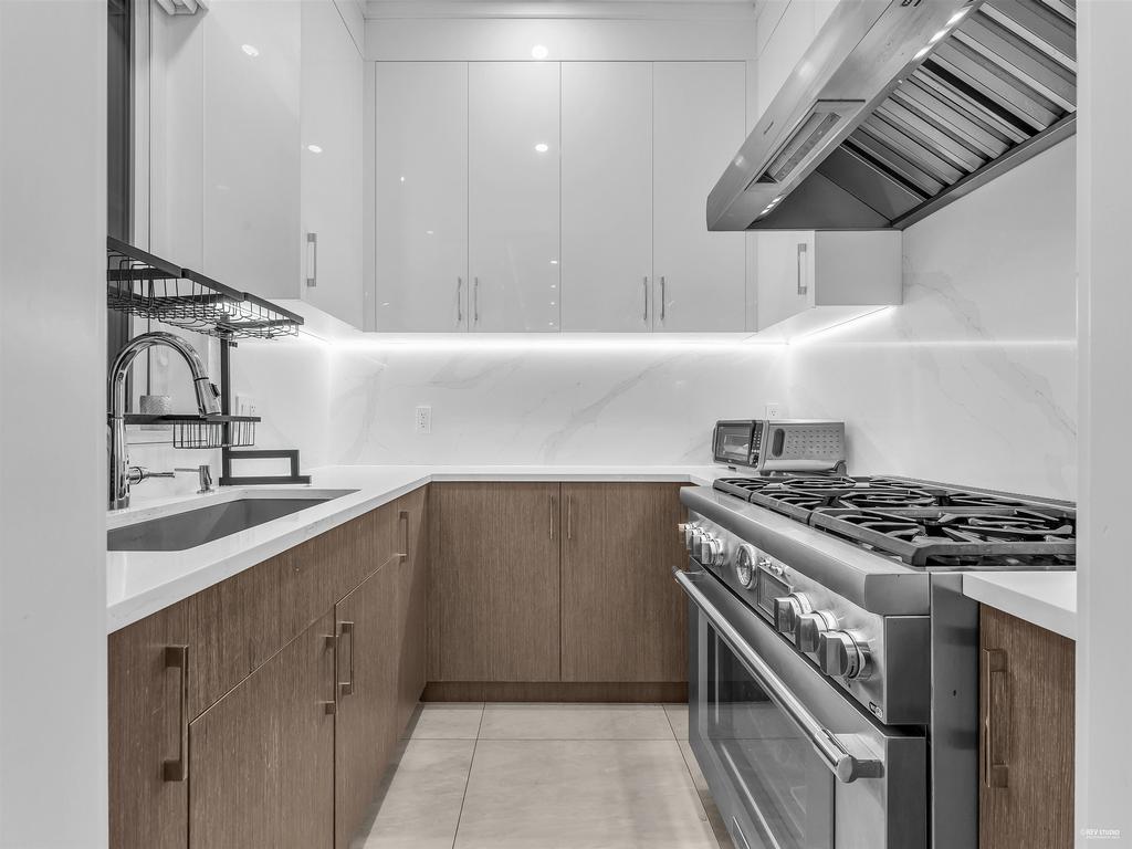 Listing Image for R3078828