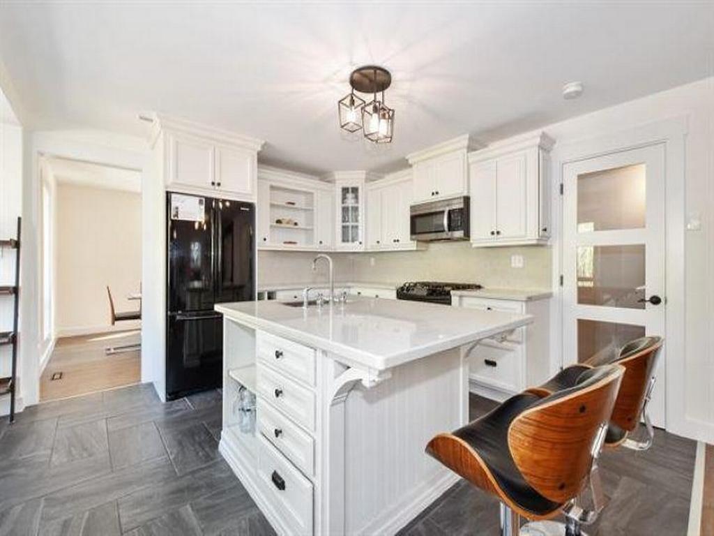 Listing Image for R3078844