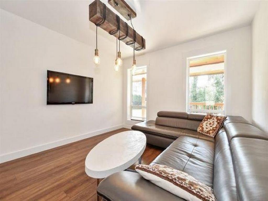 Listing Image for R3078844