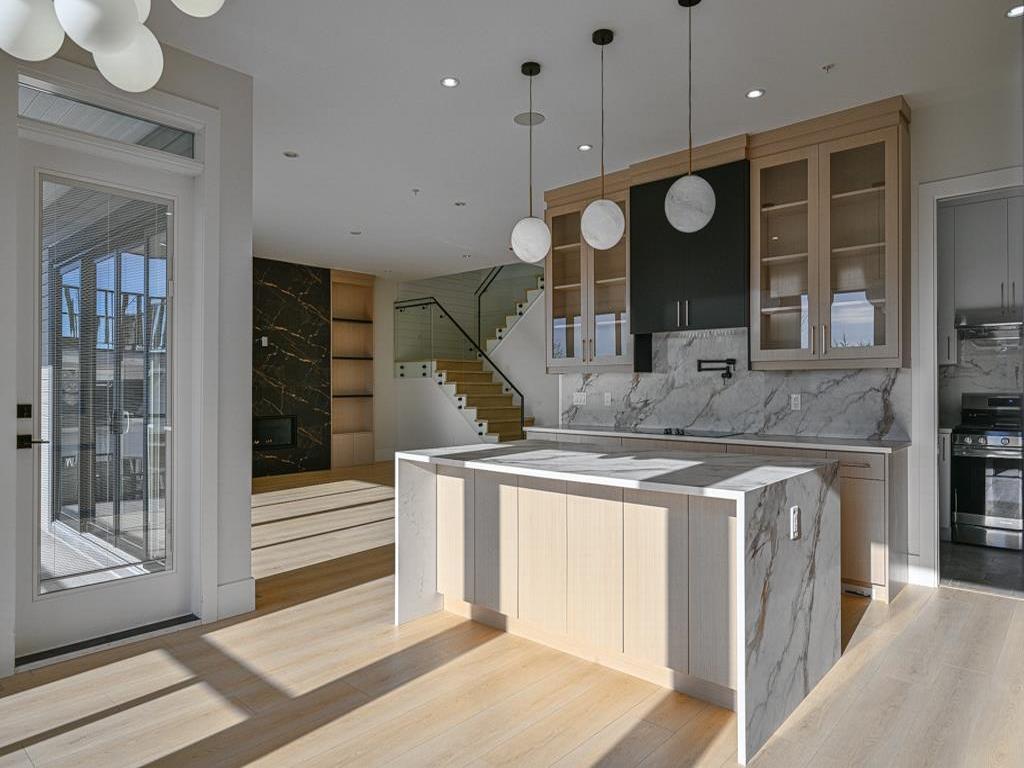 Listing Image for R3078852