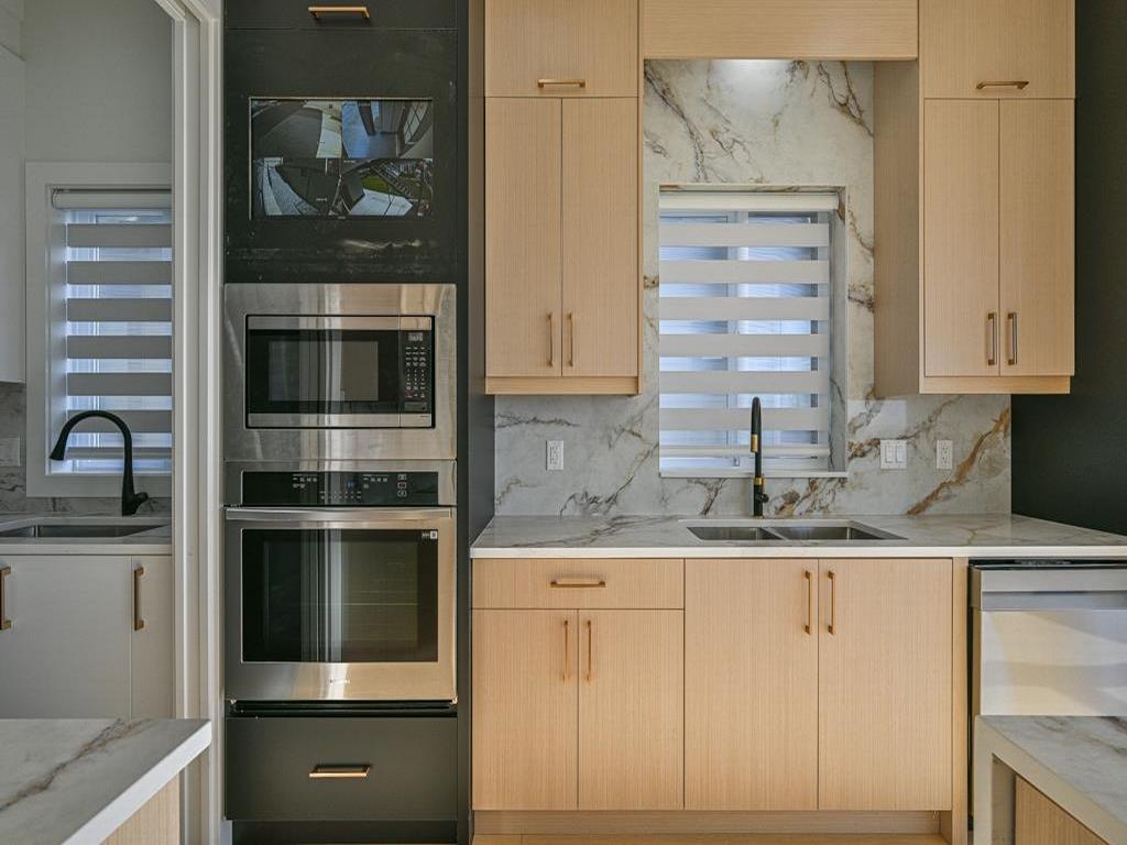 Listing Image for R3078852