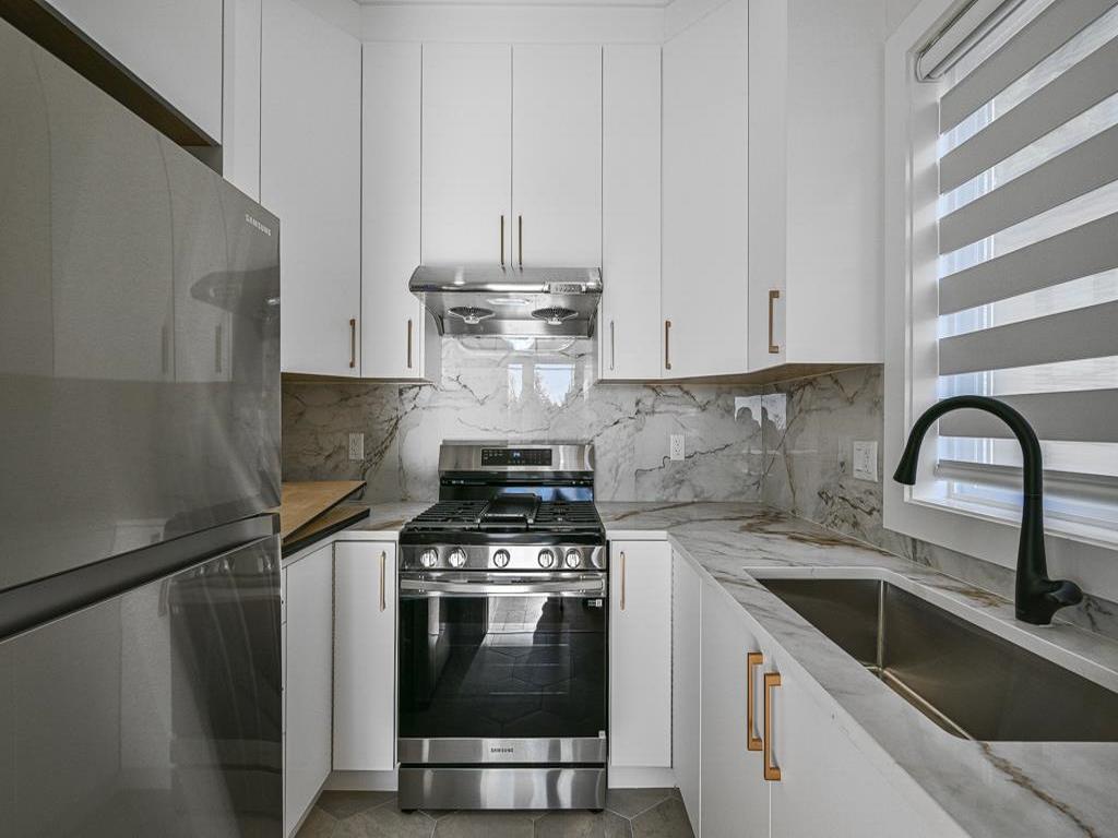 Listing Image for R3078852