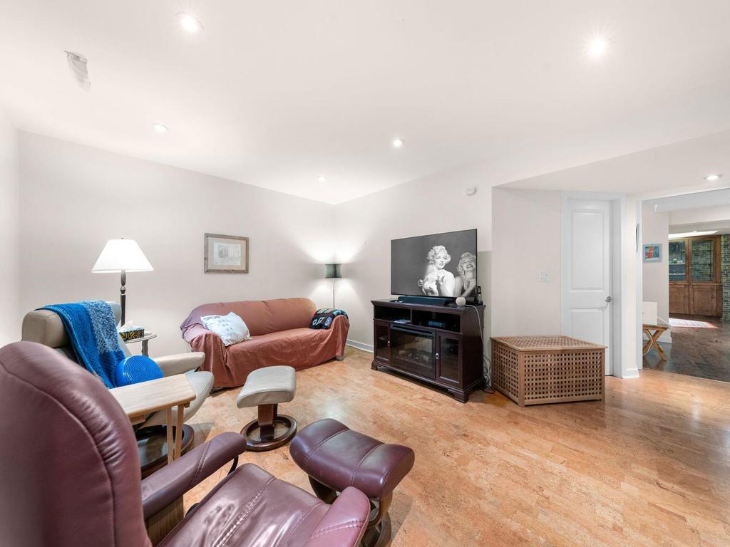 Listing Image for R3078867