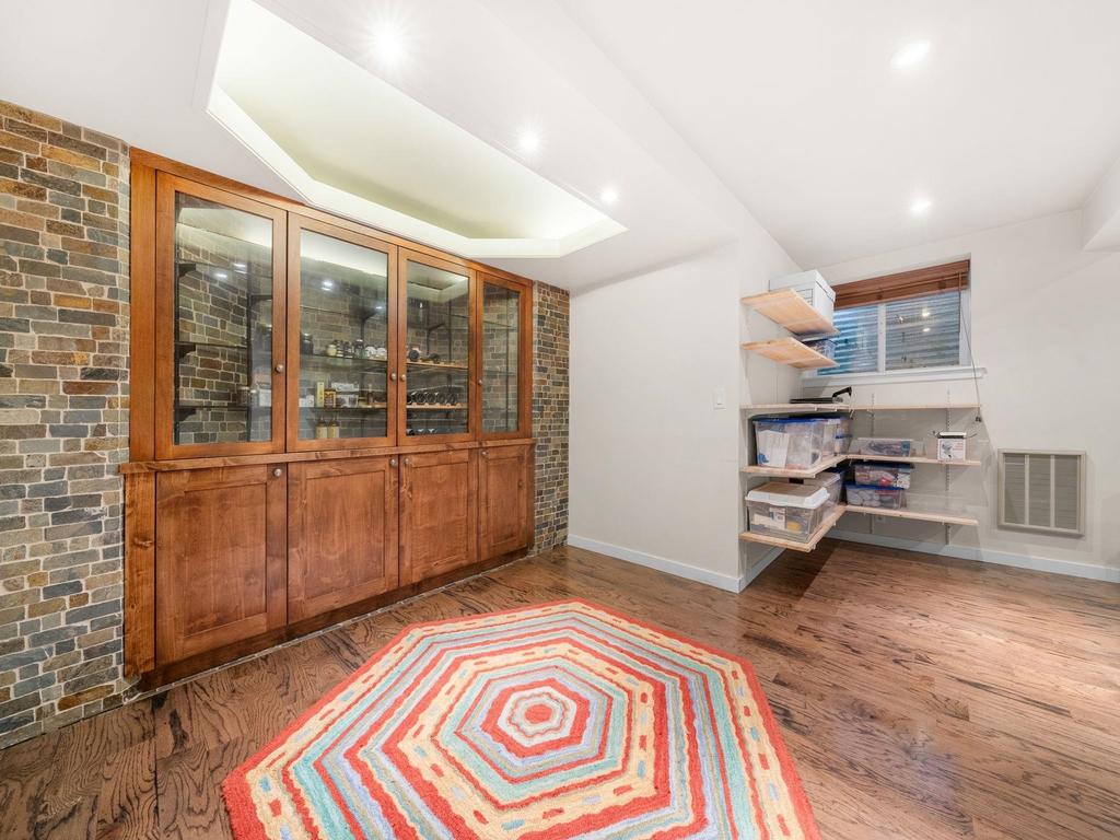 Listing Image for R3078867