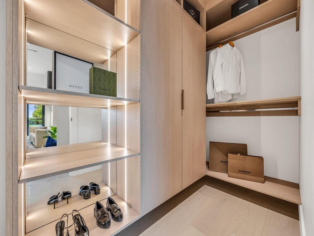 Listing Image for R3078906