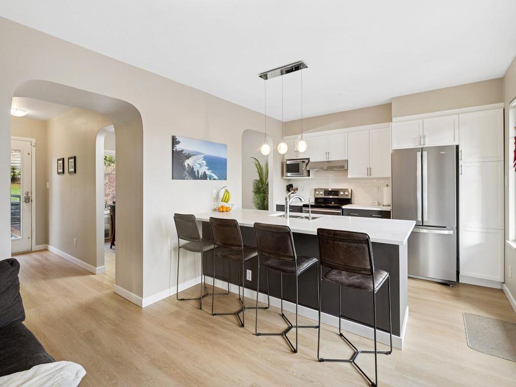 Listing Image for R3078956