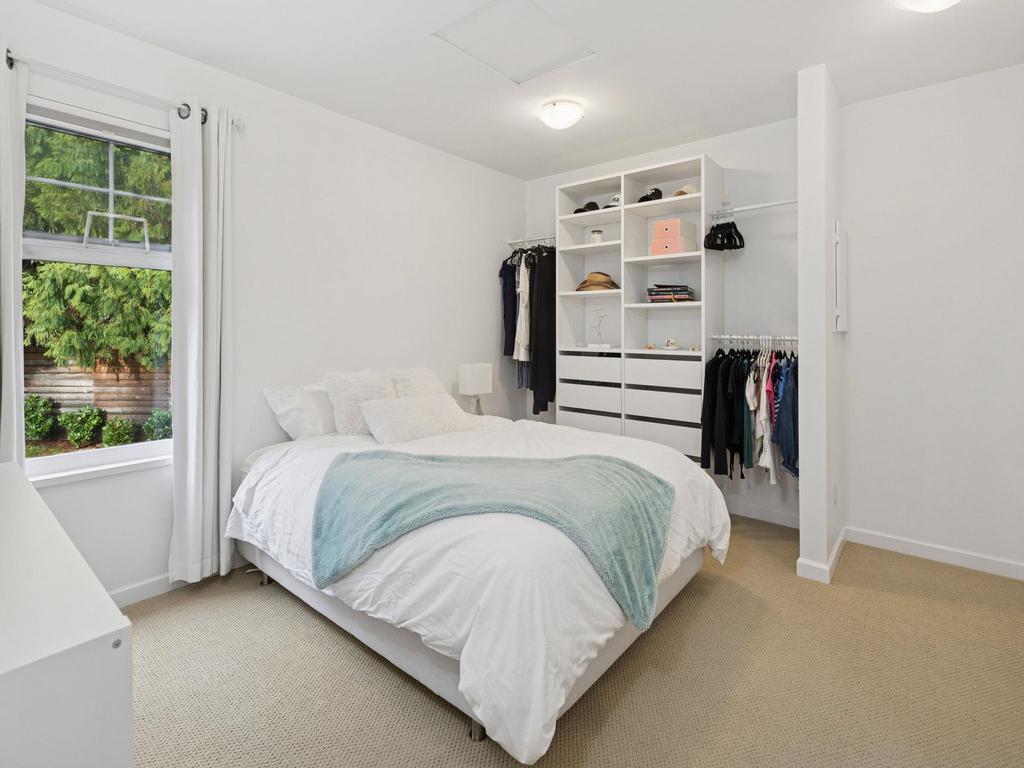 Listing Image for R3078956