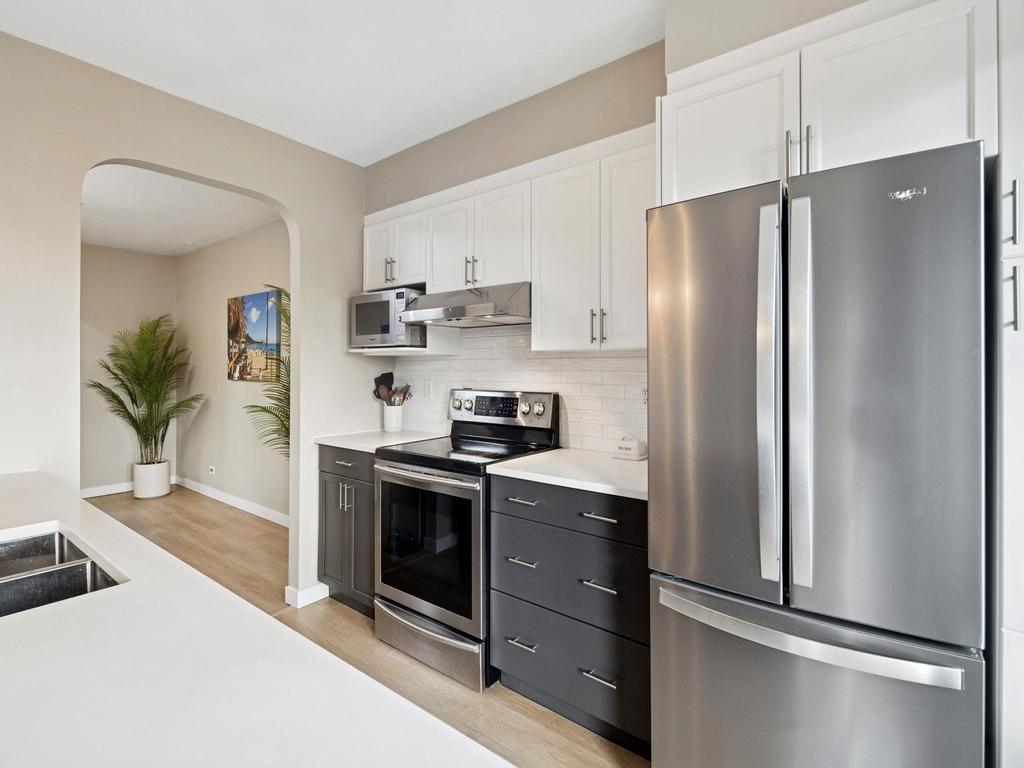 Listing Image for R3078956