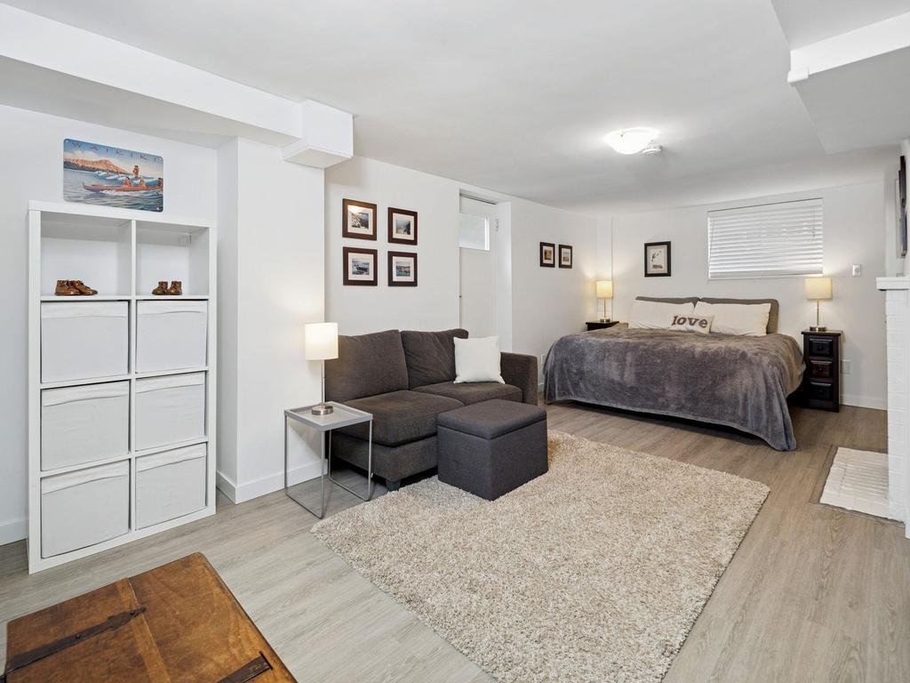 Listing Image for R3078956