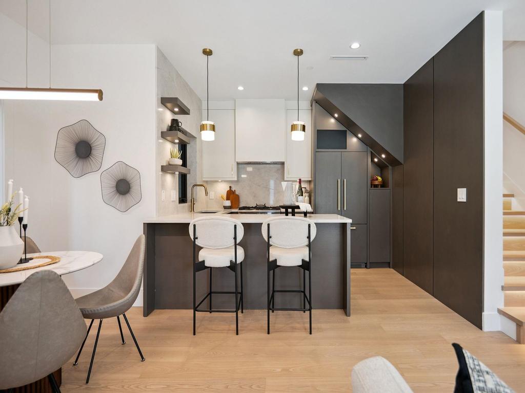 Listing Image for R3078964