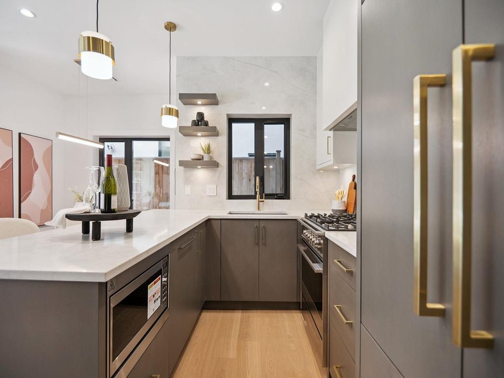 Listing Image for R3078964