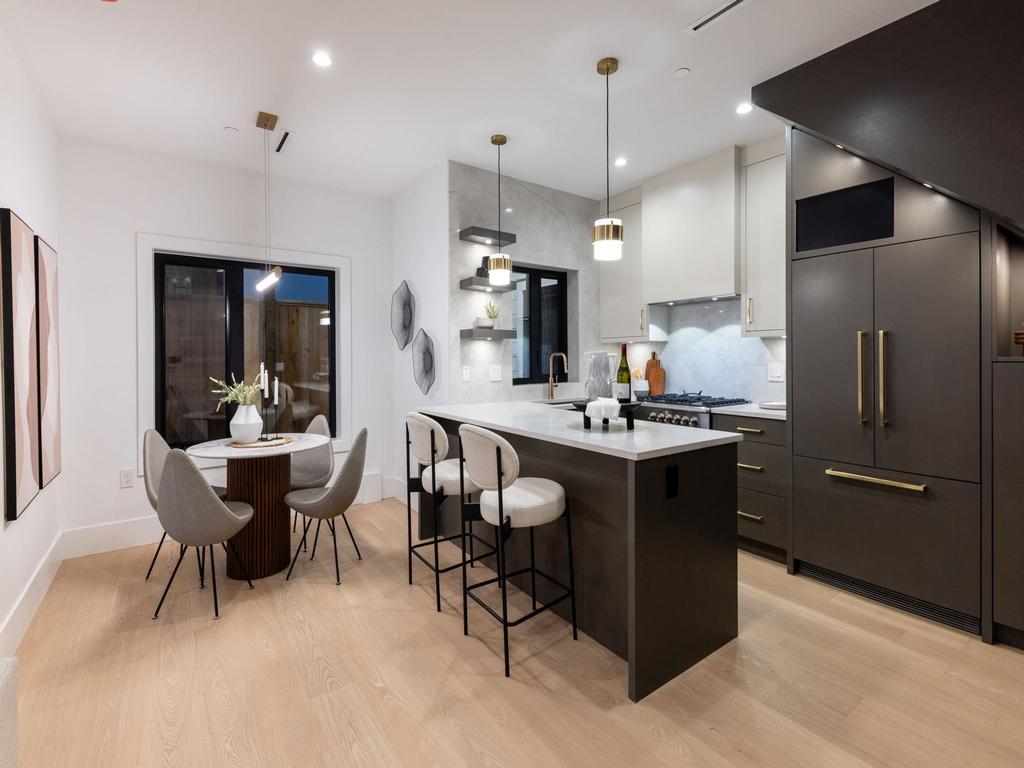 Listing Image for R3078964