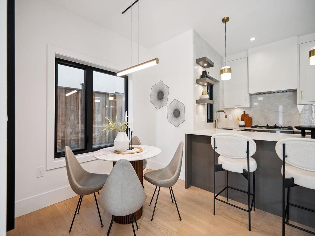 Listing Image for R3078964