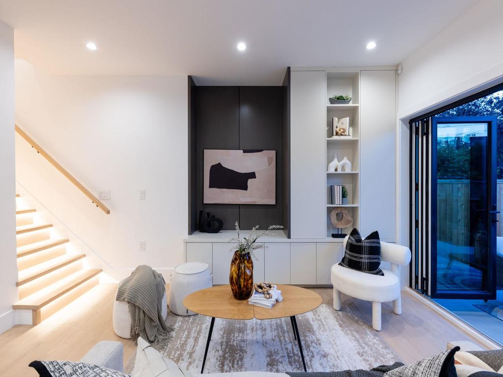 Listing Image for R3078964