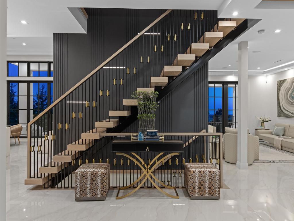 Listing Image for R3078972