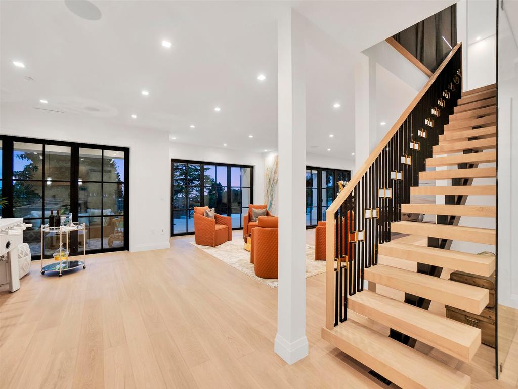 Listing Image for R3078972