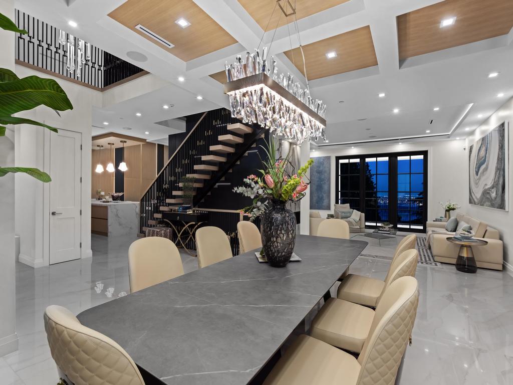 Listing Image for R3078972