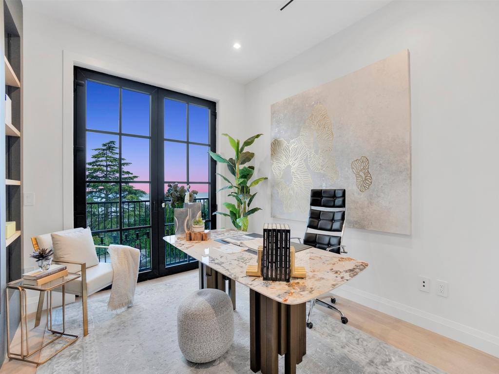 Listing Image for R3078972