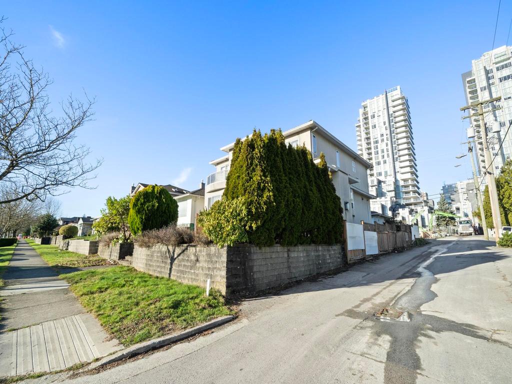 Listing Image for R3078978