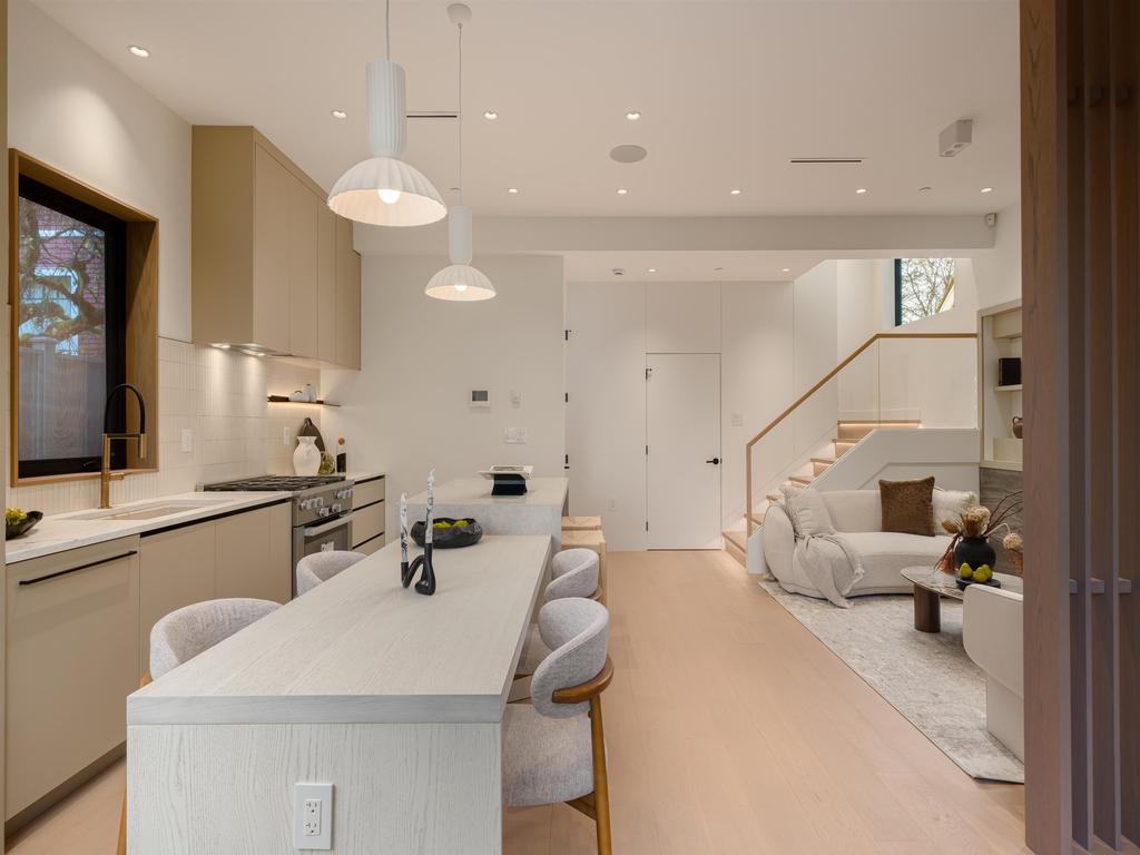 Listing Image for R3078980