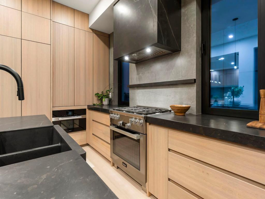 Listing Image for R3079293