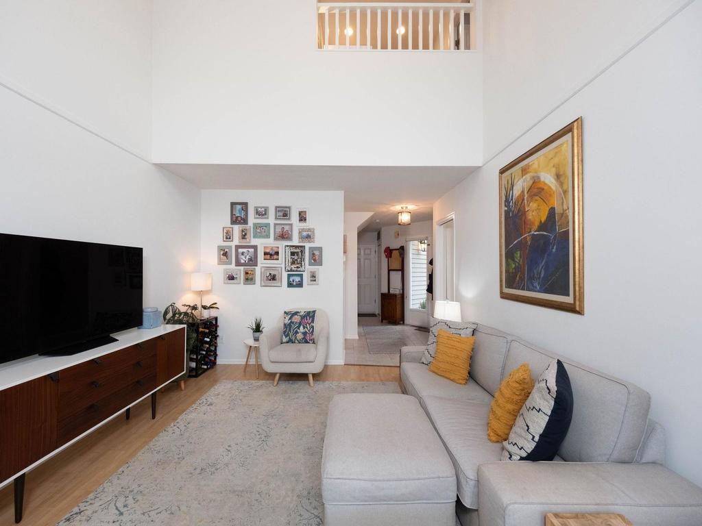 Listing Image for R3079356