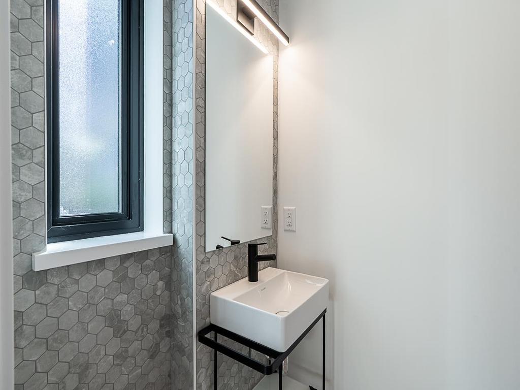 Listing Image for R3079450