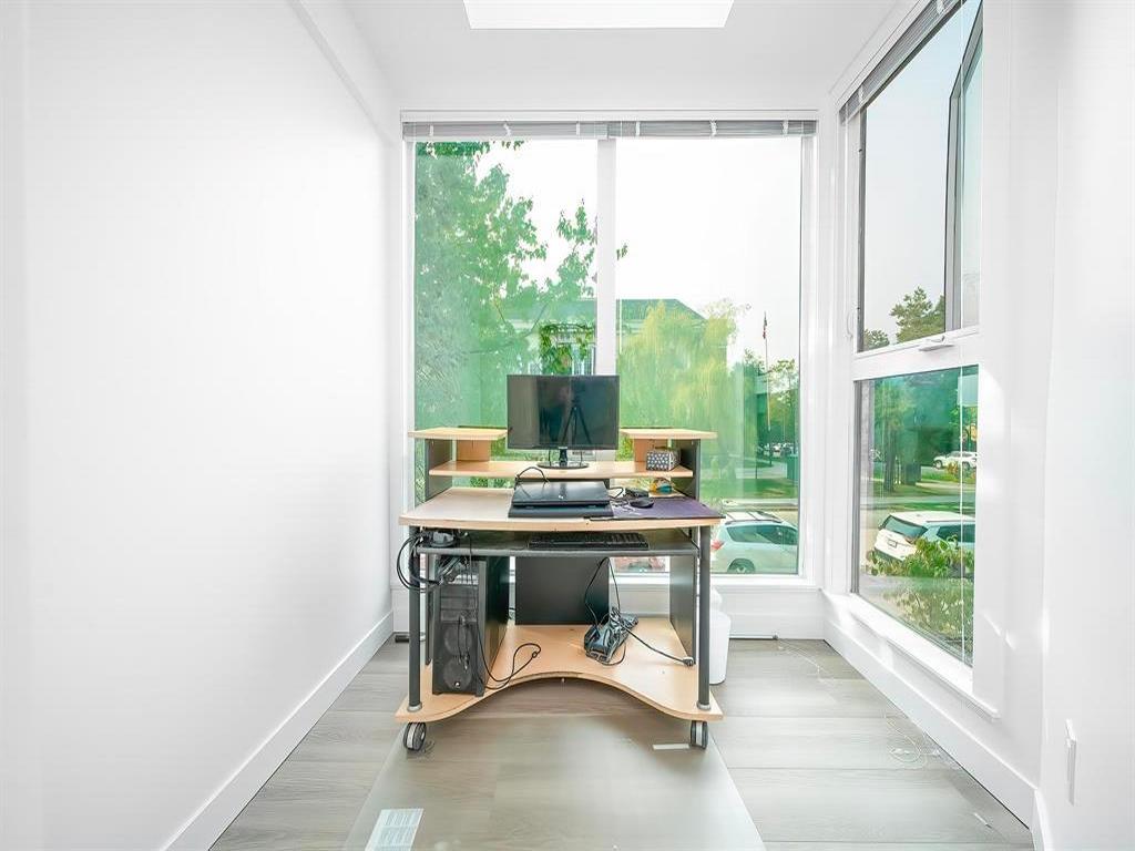 Listing Image for R3079576