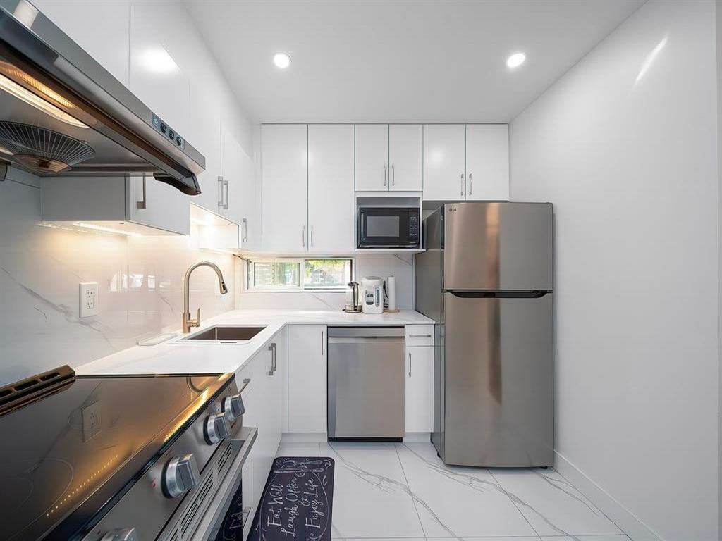 Listing Image for R3079576