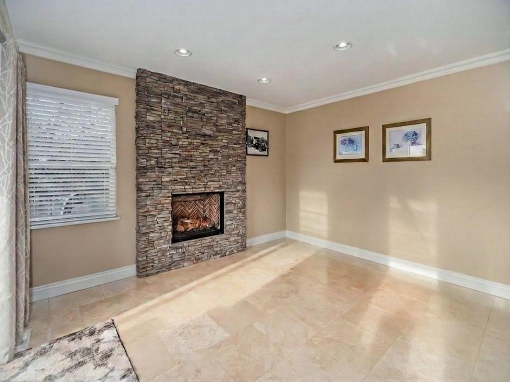 Listing Image for R3079599