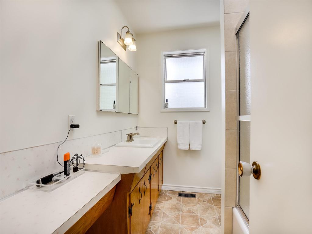 Listing Image for R3079956