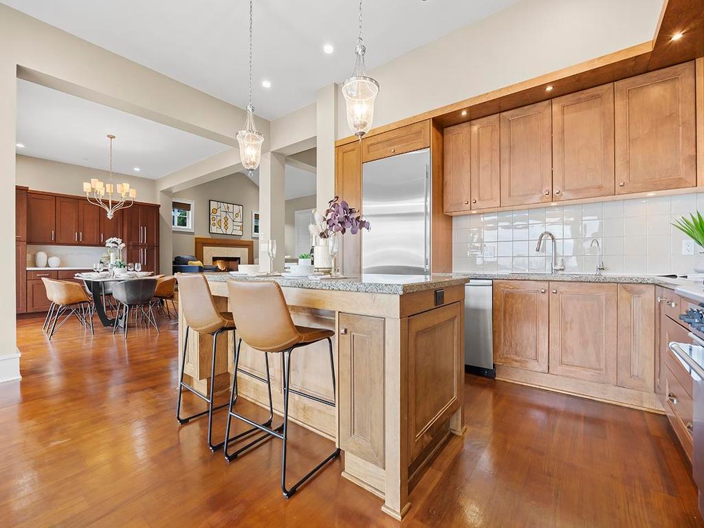 Listing Image for R3080007