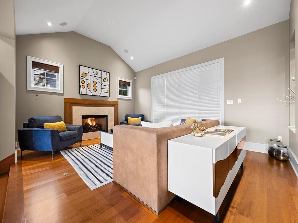 Listing Image for R3080007