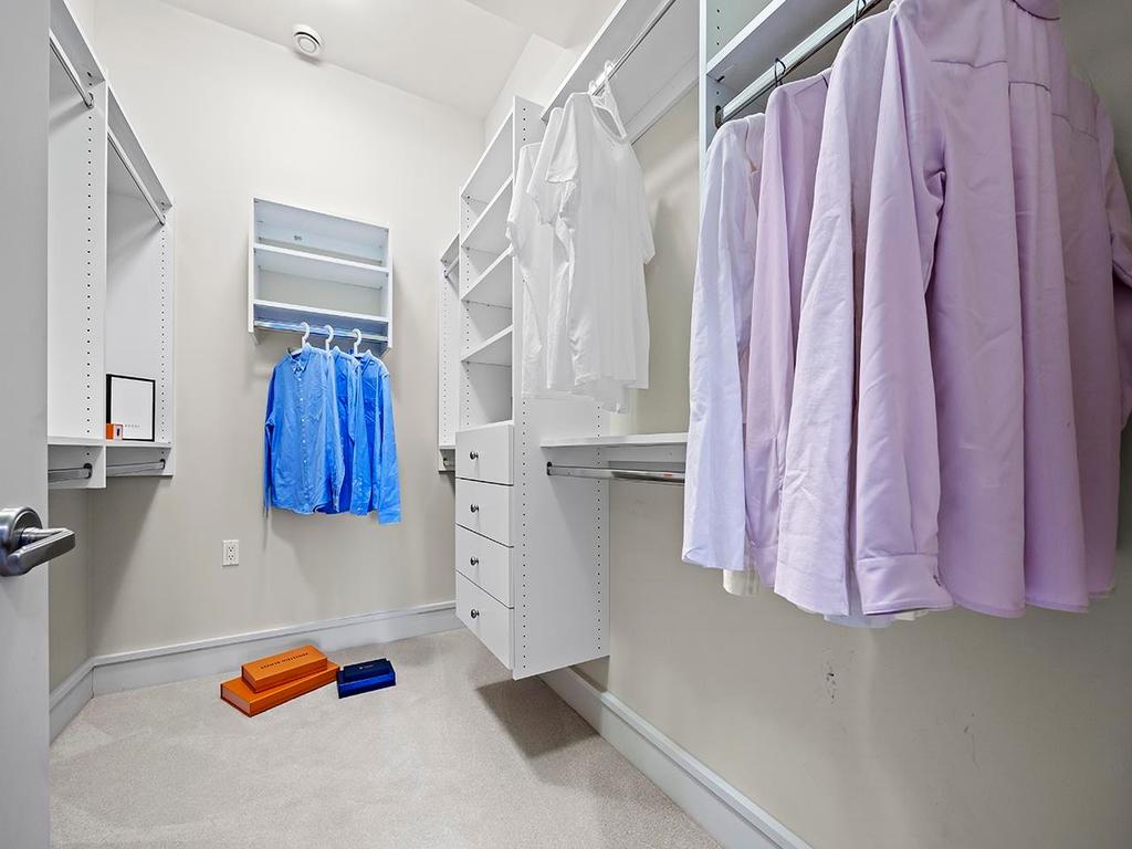 Listing Image for R3080007