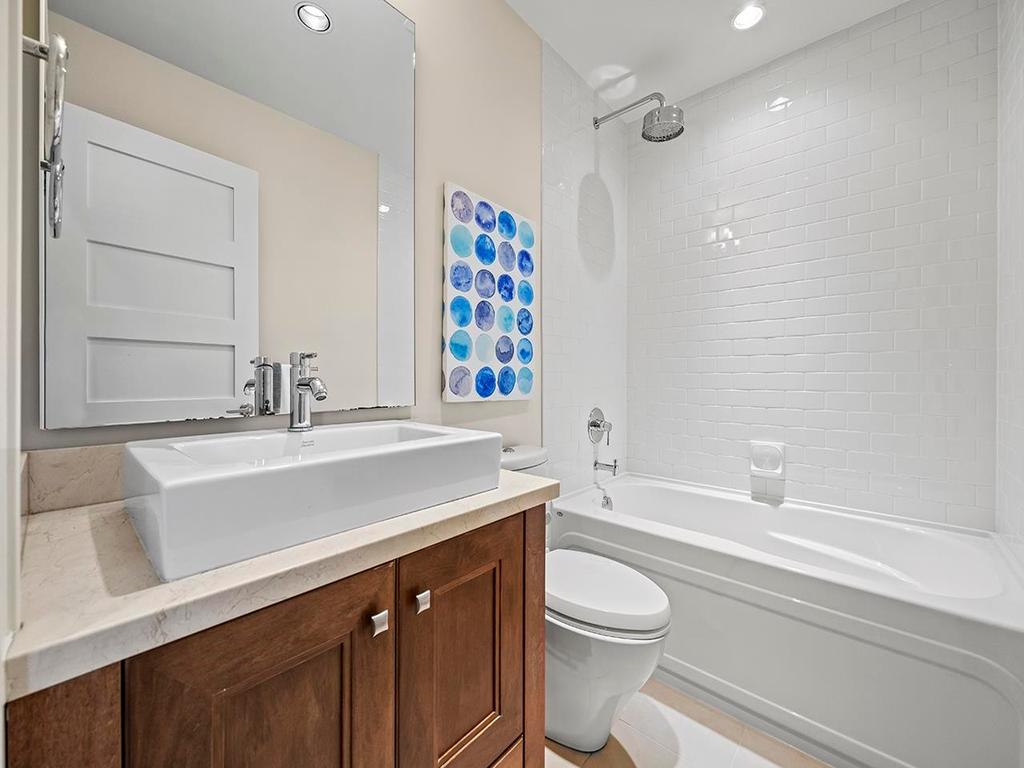 Listing Image for R3080007