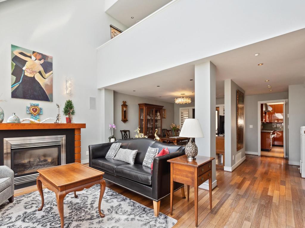 Listing Image for R3080012