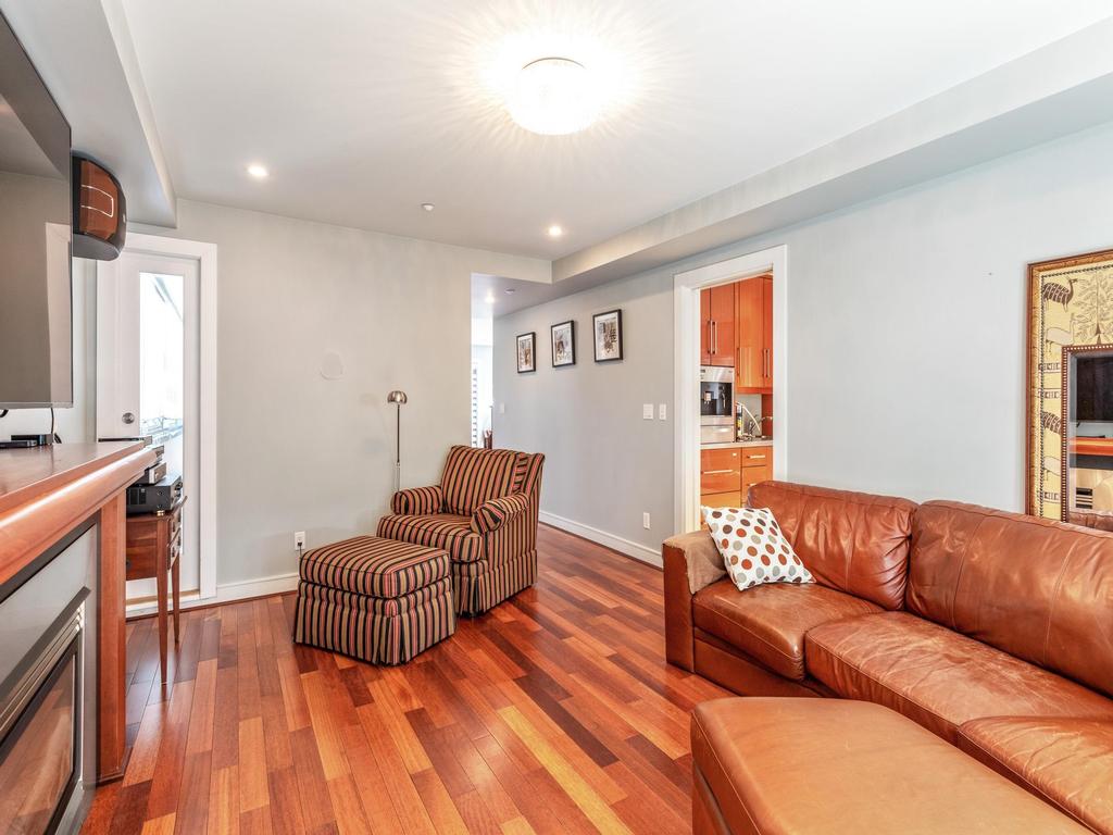 Listing Image for R3080012