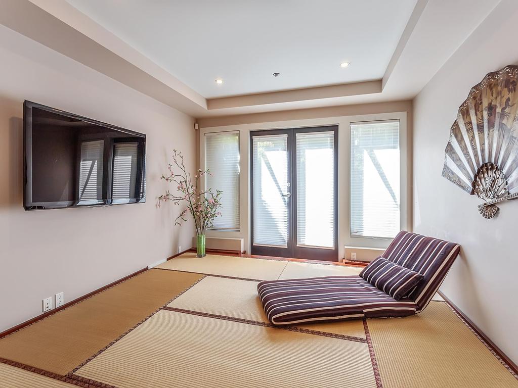 Listing Image for R3080012