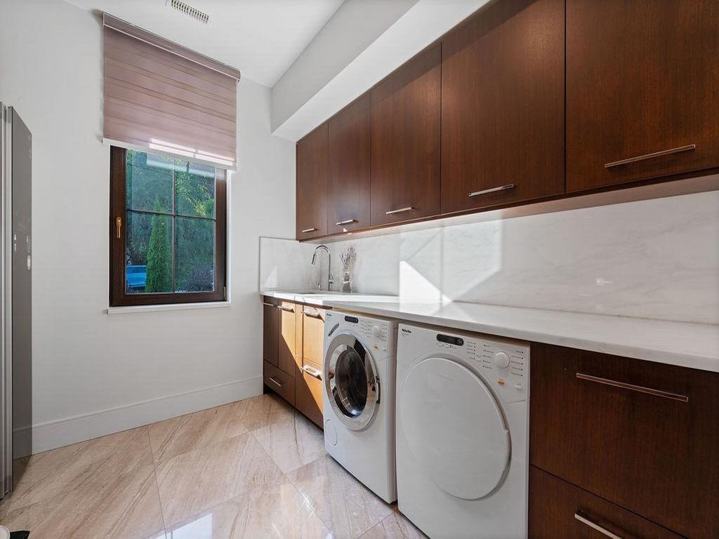 Listing Image for R3080017