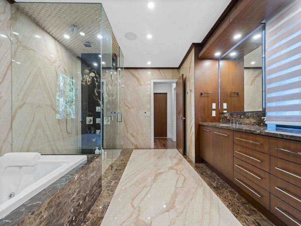 Listing Image for R3080017