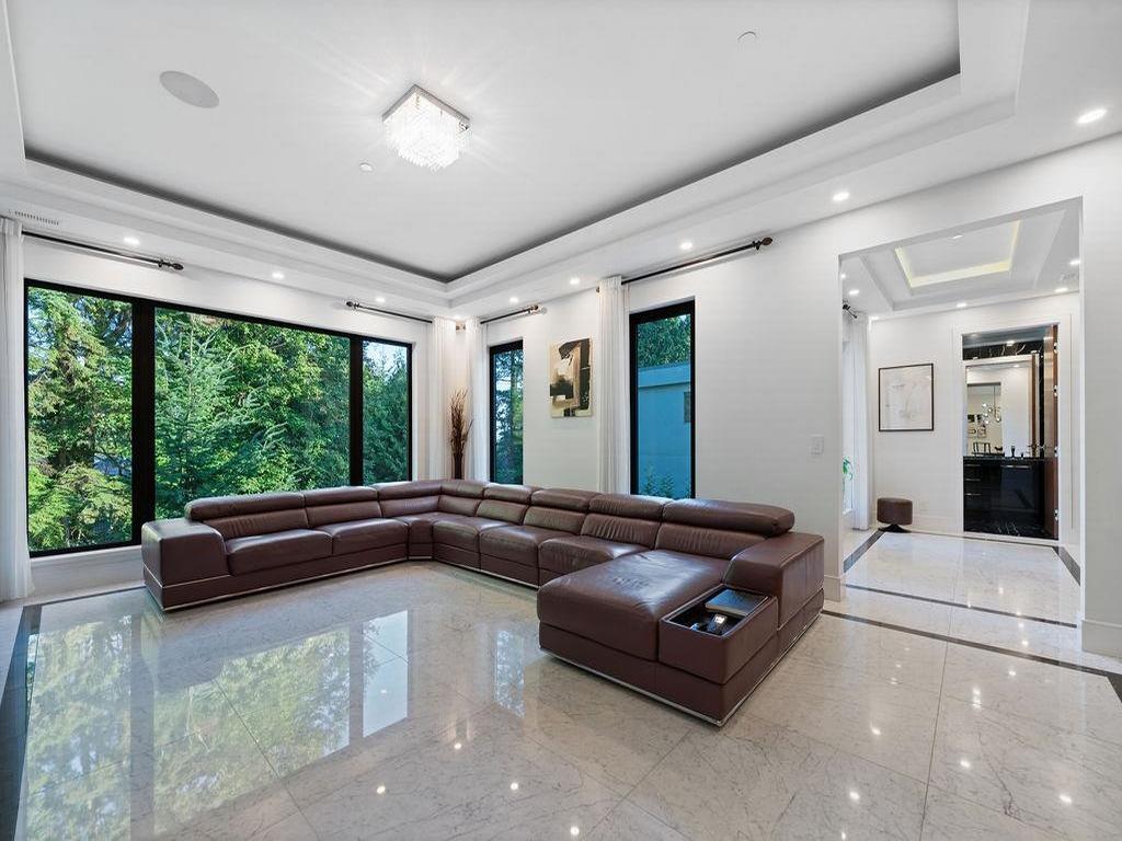 Listing Image for R3080017