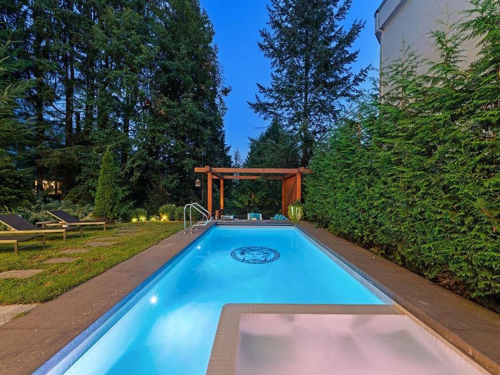 Listing Image for R3080017