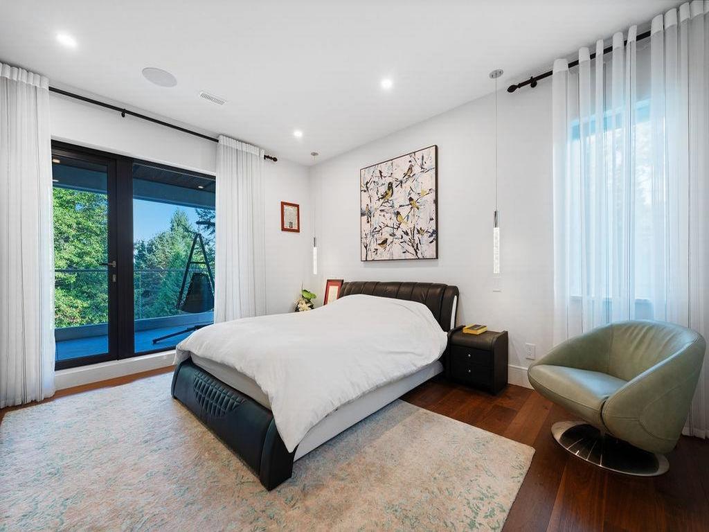 Listing Image for R3080017