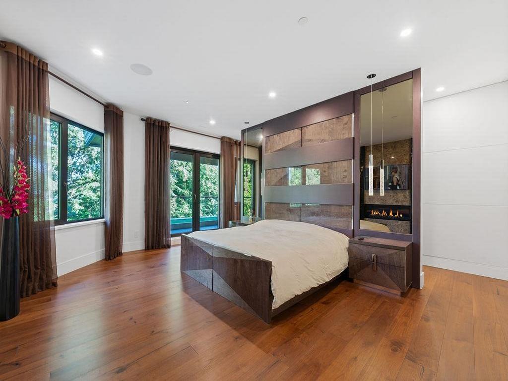 Listing Image for R3080017