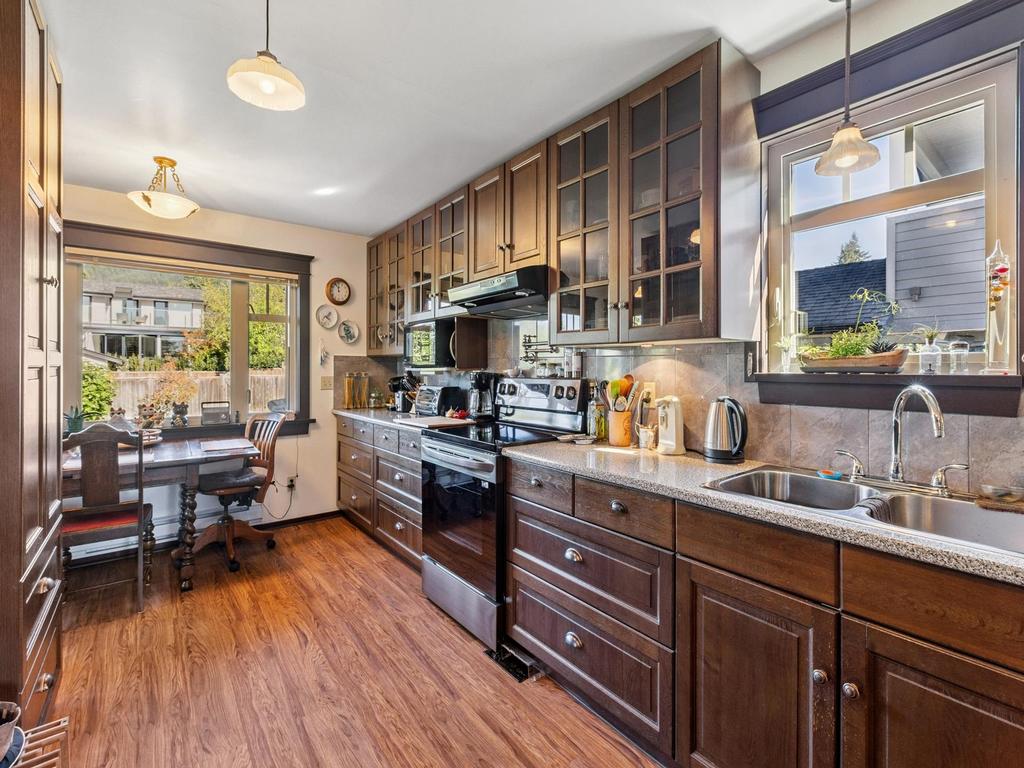 Listing Image for R3080019