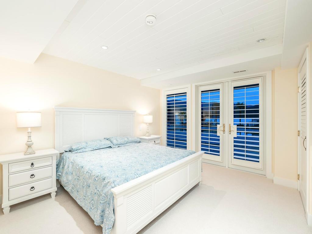 Listing Image for R3080022