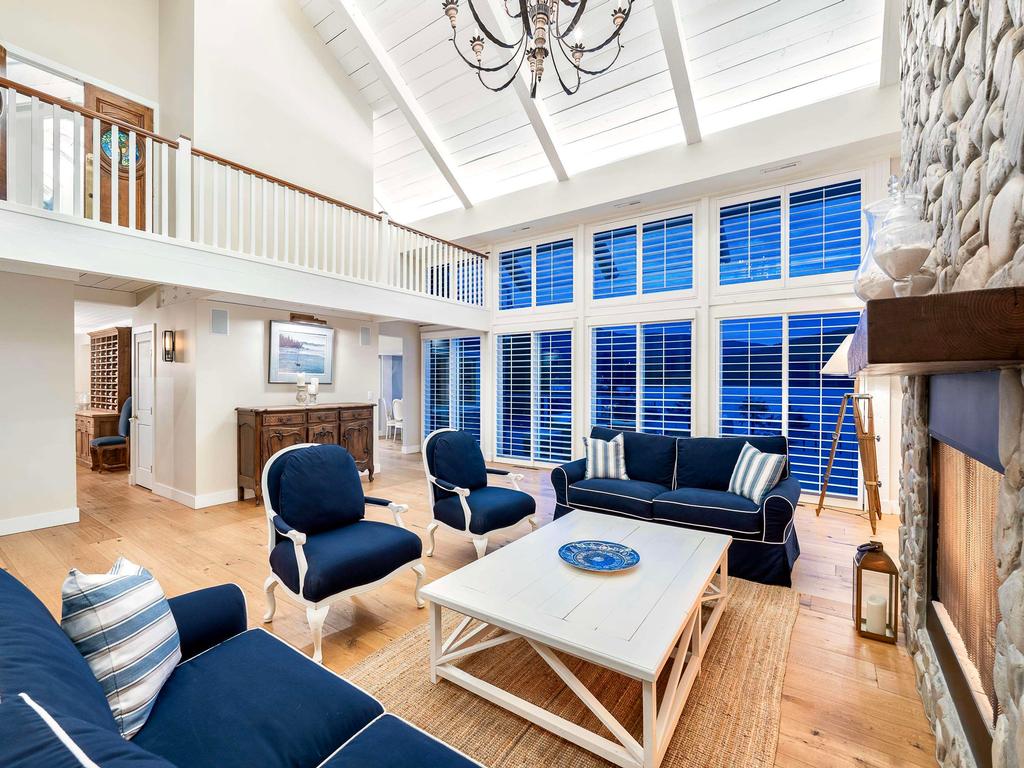 Listing Image for R3080022