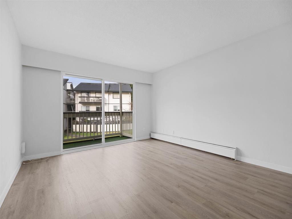 Listing Image for R3080023