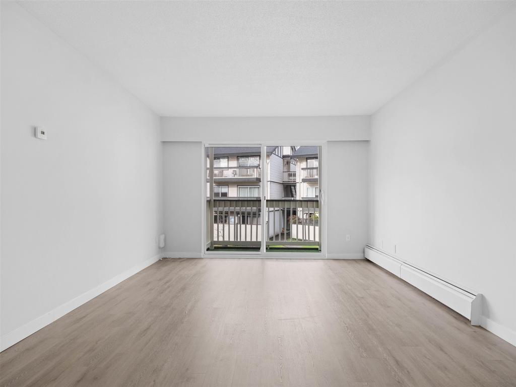 Listing Image for R3080023