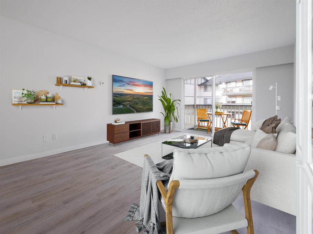 Listing Image for R3080023